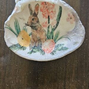 Handcrafted Rabbit Art on Shell - Multicolor